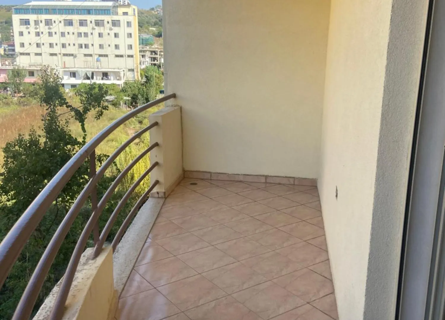 Calmyhome Golem  Golem (Tirana)